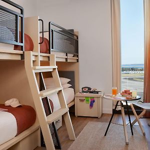 Moxy Quad Bunks